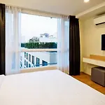 Luxury Suite @ BTS Nana